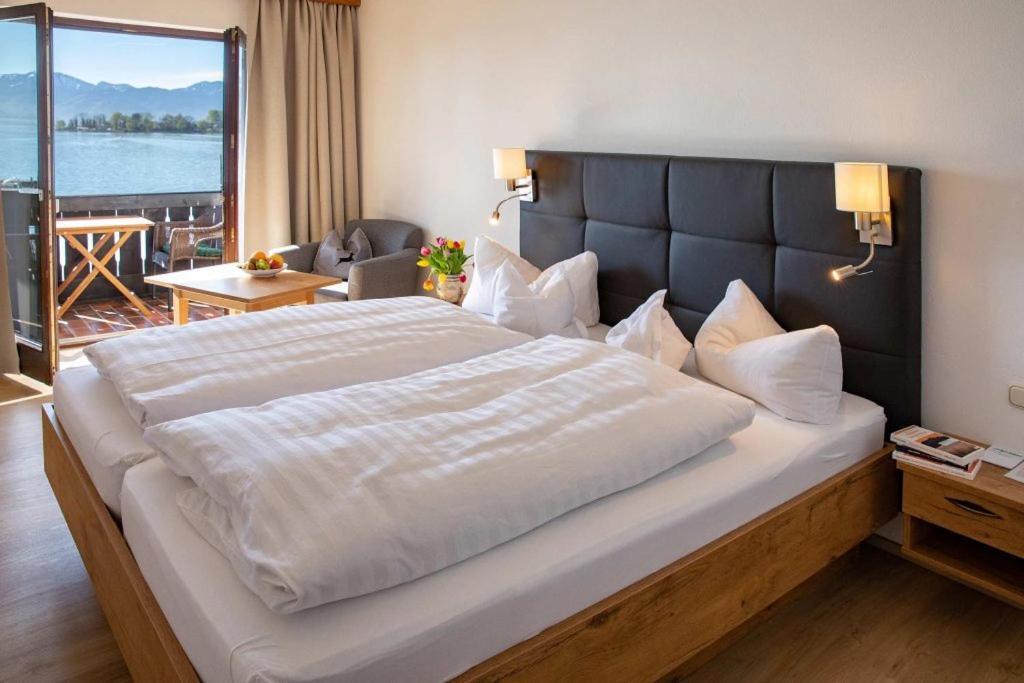 Gaestehaus Gruenaeugl Am See Gstadt am Chiemsee Zewnętrze zdjęcie